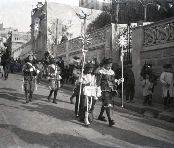 Cavalcada de Reis, Barcelona, c. 1920. AGDB. Fons i autoria: Frederic Juandó Alegret.