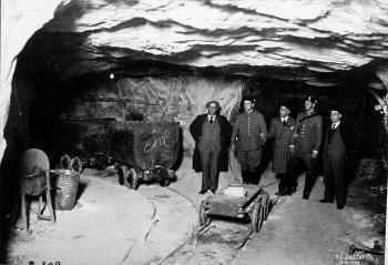 Interior de la mina de Sallent, 1933. Fons fotogràfic L’Abans. Arxiu Municipal de Sallent.