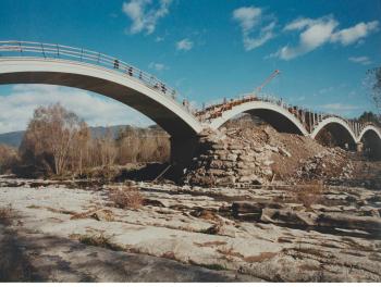 Remodelació del pont dels Anglesos, 2002. Autor: Ajuntament de Sant Vicenç de Torelló. Arxiu Municipal de Sant Vicenç de Torelló