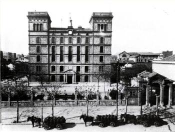 Edifici de l'Escola d'Enginyers. AGDB. Fons: Diputació Barcelona. Autoria: Sagarra i Torrents. Edifici de l'Escola d'Enginyers, 1907