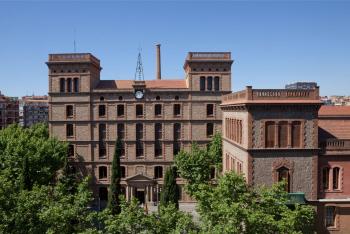 Façana de l'Escola d'Enginyers. Diputació de Barcelona. Subdirecció d’Imatge Corporativa i Promoció Institucional. Eva Guillamet, 2018
